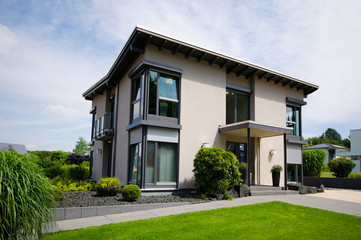 Stadtvilla, Wohnhaus mit Garten, hochwertig