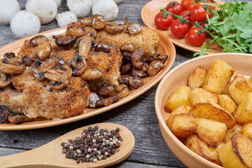 Pork roulades with mushrooms and vegetables