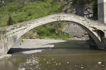 Fototapeta na wymiar Arch Bridge at Dolceacqua, Italy 