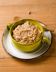 oatmeal in green bowl