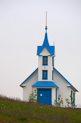 Islanda:la piccola chiesa del villaggio di Faskrudsfjordur, uno degli insediamenti più a est...