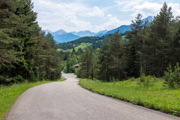 Fototapeta premium Hiking path in Alps