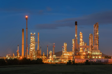 Obraz na płótnie Canvas oil refinery industry