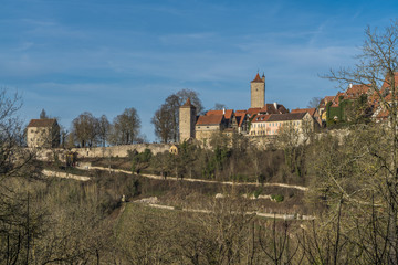 Fototapeta na wymiar Panorama von Rothenburg ob der Tauber mit dem ältesten Stadttor der Stadt