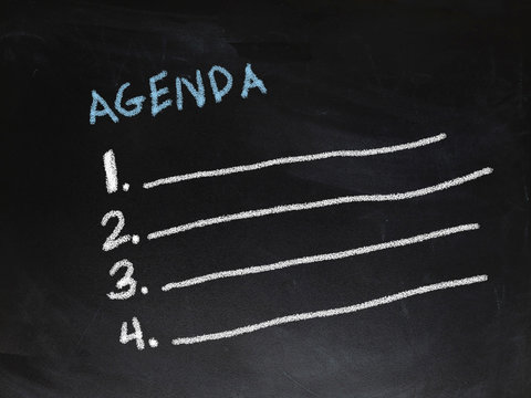 Agenda auf Kreidetafel