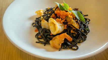 Black spaghetti with seafood