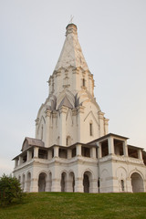 Fototapeta na wymiar Moscow. Church of the Ascension in Kolomenskoe.