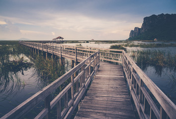 Obraz premium Sam Roi Yod National Park, Prachuap Khiri Khan, Thailand (Vintag