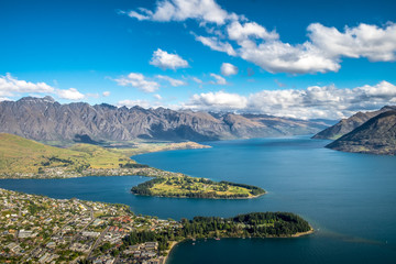 Naklejka premium Aerial Cityscape View of Queenstown, New Zealand. Aerial view Queenstown downtown skyscraper.