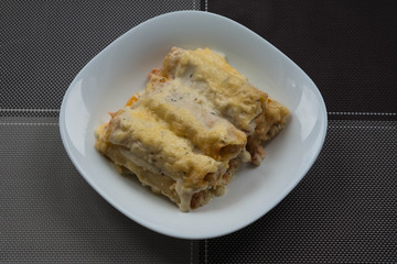 Каннеллони с фаршем
