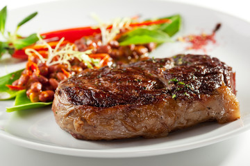 Beef Steak with Red Bean Garnish