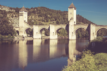 Fototapeta na wymiar The Valentre bridge in Cahors town, France