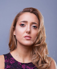 Naklejka premium Portrait of beautiful young woman.