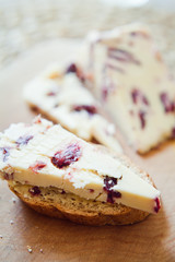 cheese with cranberry