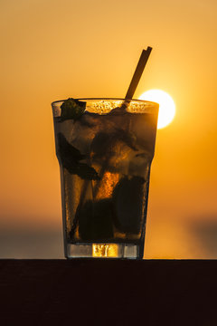 Sunset mojito