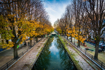 Autumn color along Canal Saint-Martin in Paris, France.