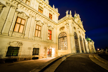 Fototapeta premium Exterior of Belvedere Palace at night, in Vienna, Austria.