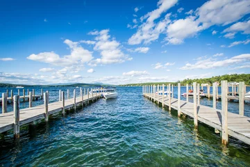 Fotobehang Docks along Lake Winnipesaukee in Weirs Beach, Laconia, New Hamp © jonbilous