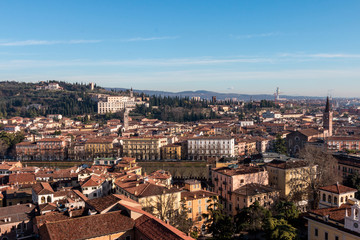 Fototapeta na wymiar Verona panorama urbano