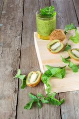 Fruit and vegetable smoothies, ingredients for its preparation