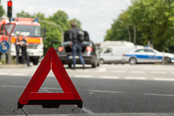 Warndreieck bei Unfall