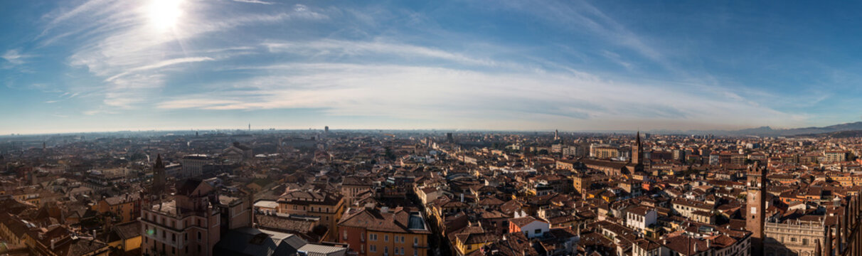Panoramica Verona Controluce