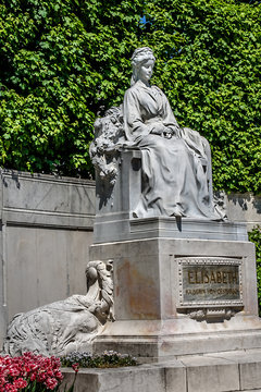 People Garden (Volksgarten). Empress Elizabeth Monument. Vienna.