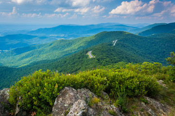 View of the Blue Ridge Mountains from Little Stony Man Cliffs in