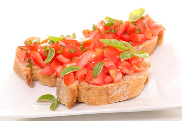 bruschetta with tomato and basil