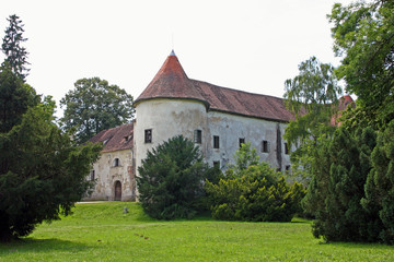 Fototapeta na wymiar Erdody castle in Jastrebarsko