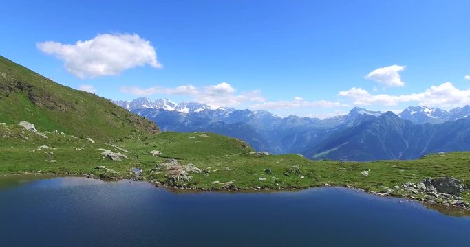 Lago di montagna - Laghetto alpino in Valtellina - Lago di Arcoglio (Valmalenco)