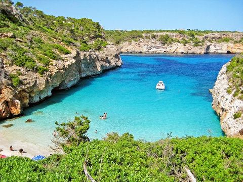 Cala des Moro, Majorca - bay with beach