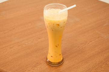 iced milk tea