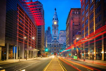 Fototapeten Philadelphia's historic City Hall at night © sborisov