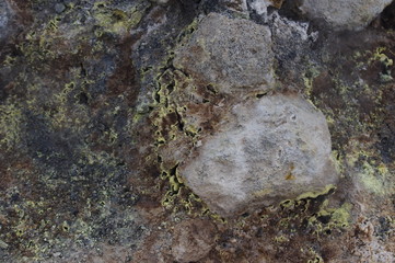 Schwefelaustritt auf Island