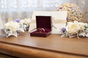 Wedding attributes 