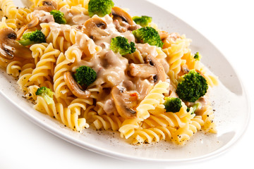 Fusilli pasta with champignons and sauce 