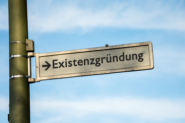 Fototapeta premium Schild 67 - Existenzgründung