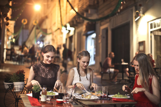 Eating outdoors on vacation