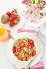 Fiber cereal and fruits