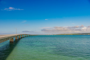 Obraz premium 沖縄県 宮古島 伊良部大橋