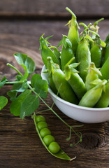 Fresh green peas
