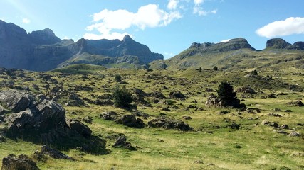 Monta&ntilde;as en el valle de Tena, Huesca
