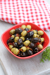 olives marinées 13072016