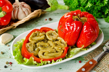 Peppers stuffed with eggplant