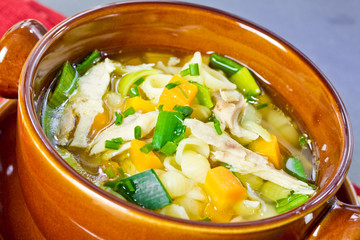Hühnersuppe