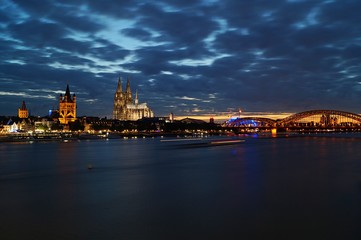 Fototapeta na wymiar Köln Nacht