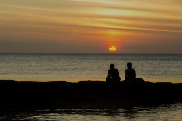 Atardecer en el mar Caribe isla de Holbox, Mexico
