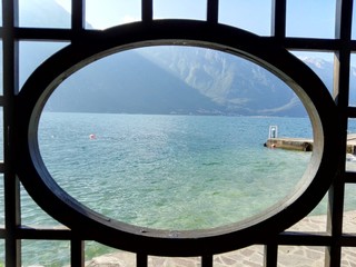 Cornice sul lago di Garda