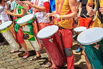 Szenen des Samba-Festivals